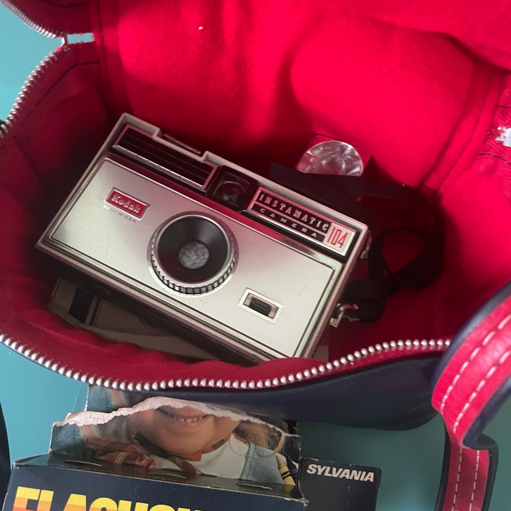Vintage Kodak camera - Picture 2 of 5